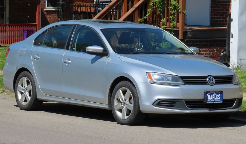 Silver 2014 Volkswagen Jetta TDI sedan